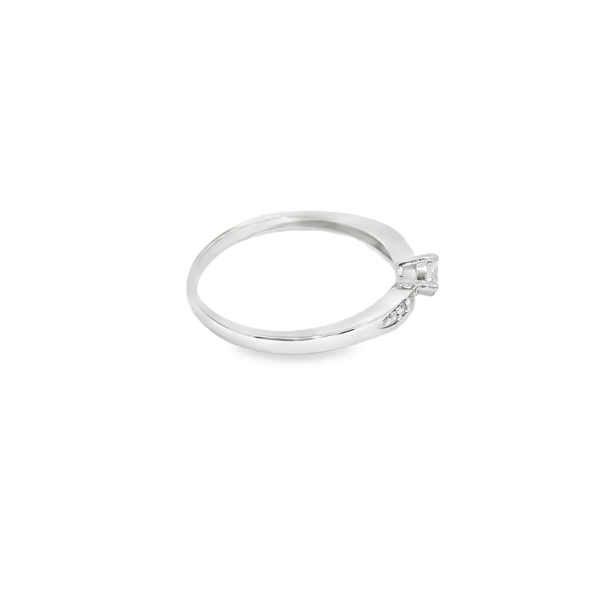 Anillo de compromiso.