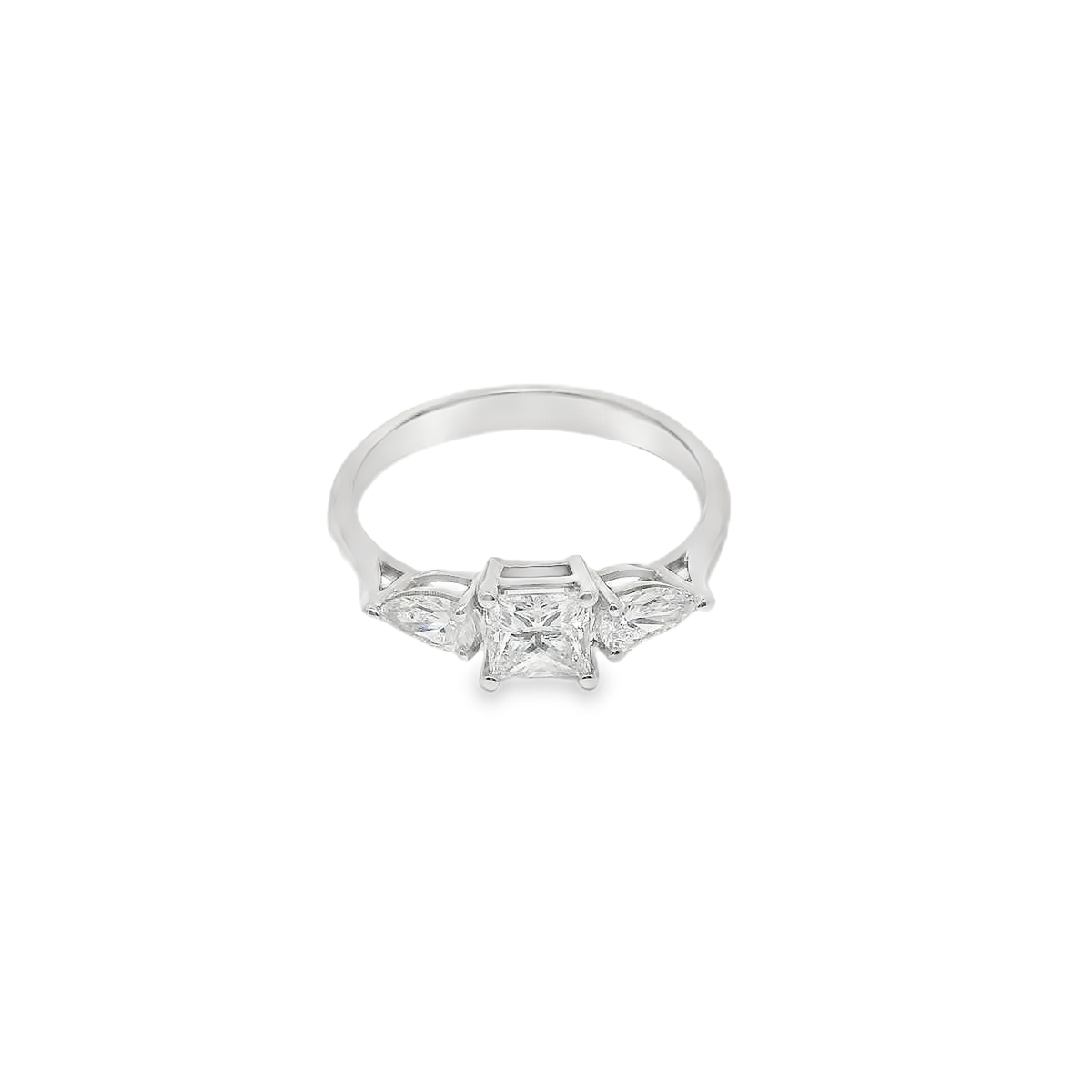 Anillo de compromiso.