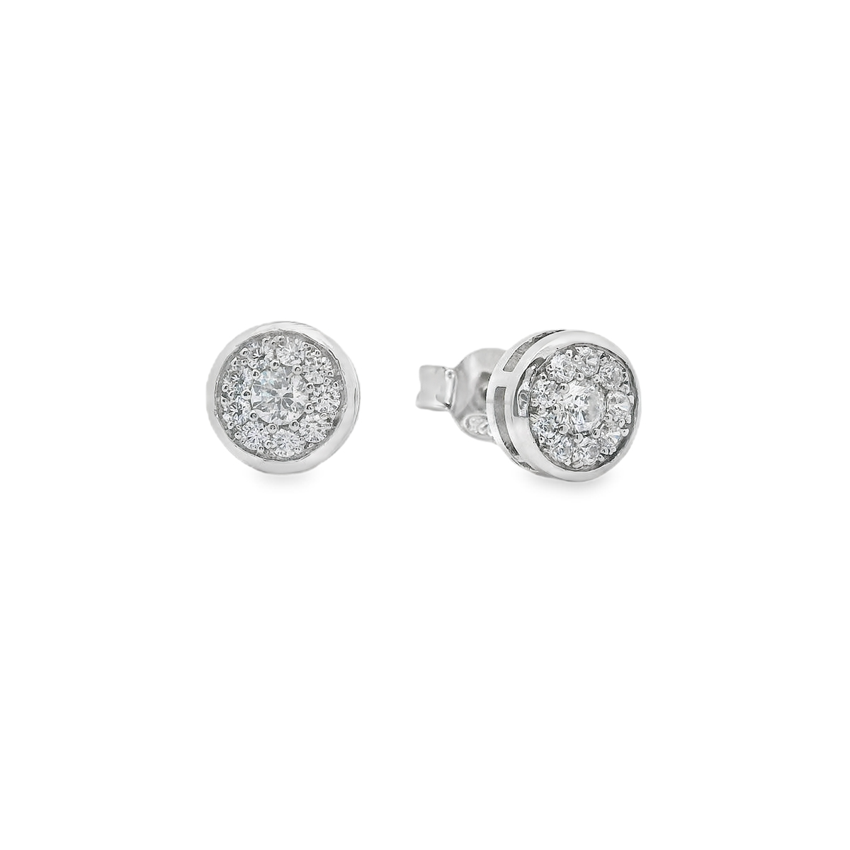 Pendientes cortos.
