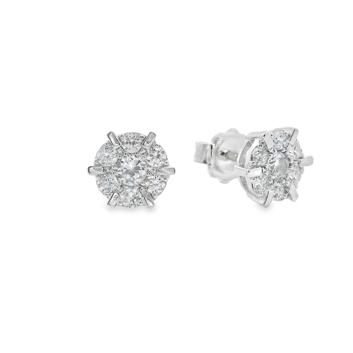 Pendientes cortos.