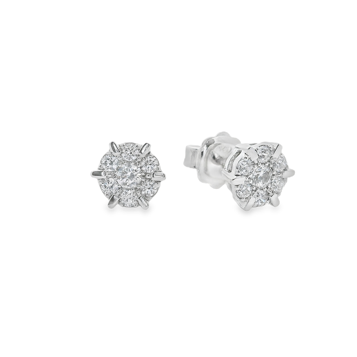 Pendientes cortos.