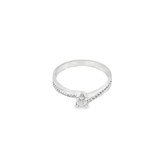 Anillo de compromiso.