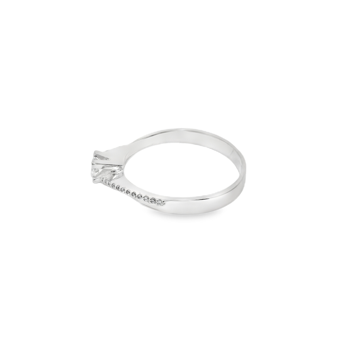 Anillo de compromiso.