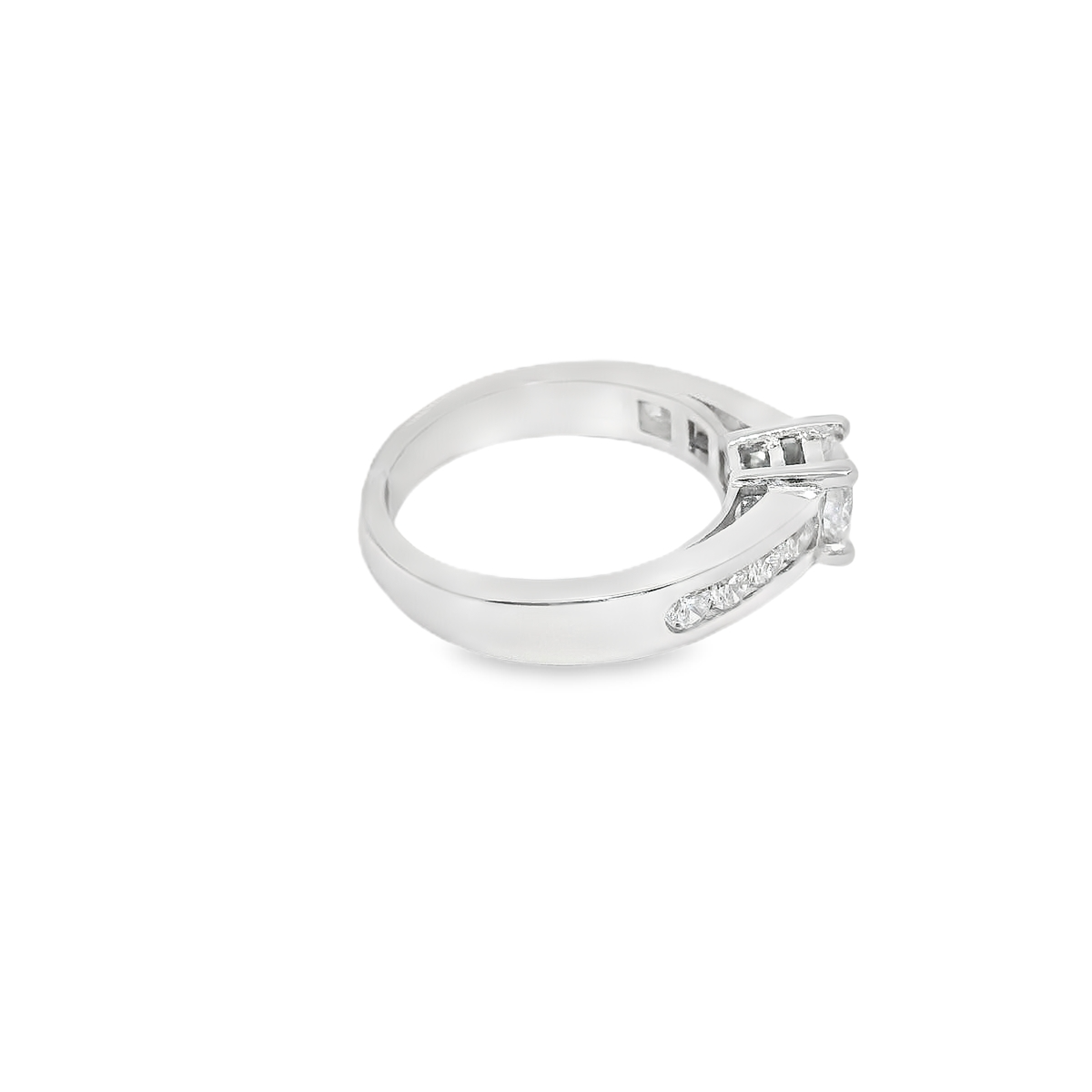 Anillo de compromiso.