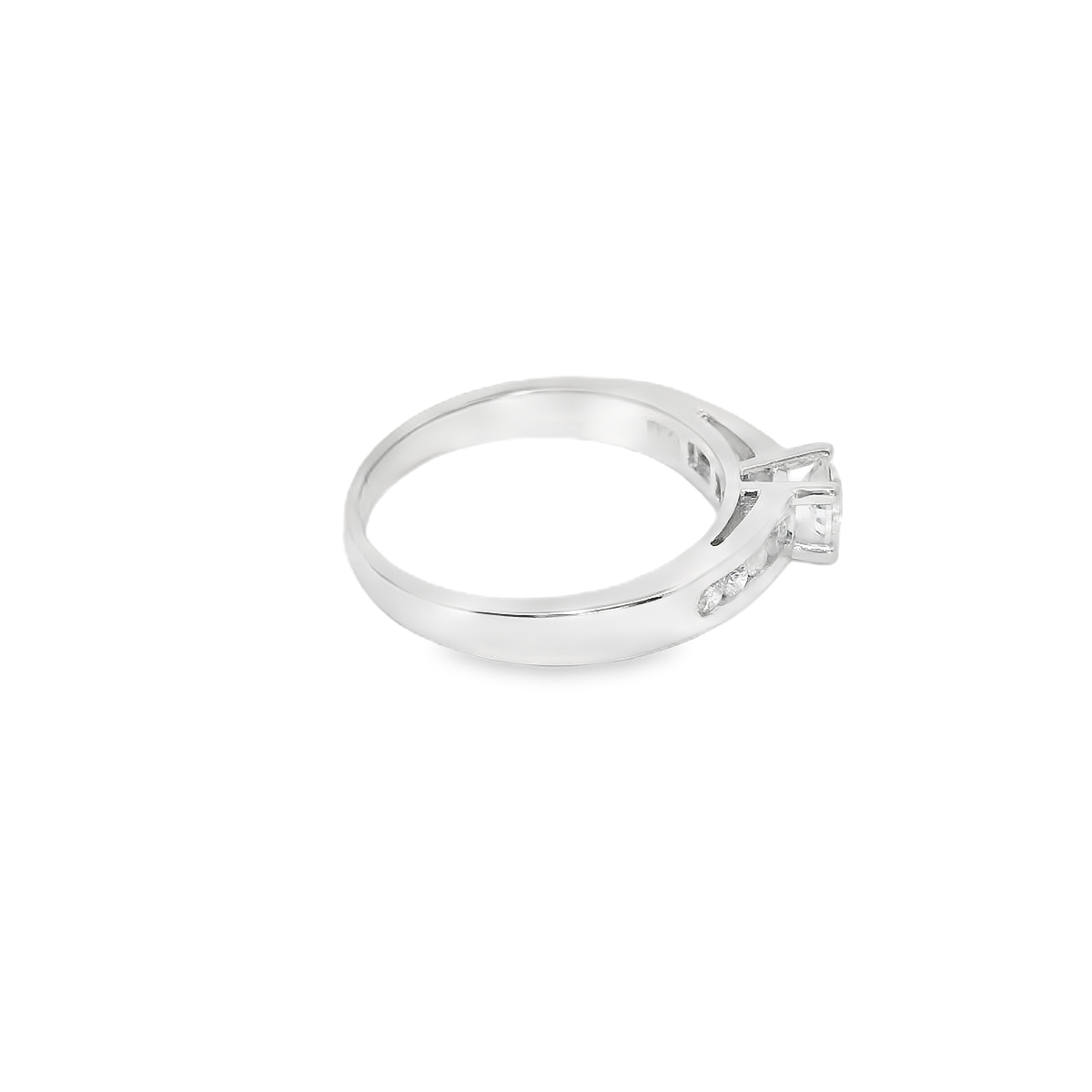 Anillo de compromiso.