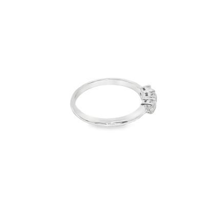 Anillo de compromiso.