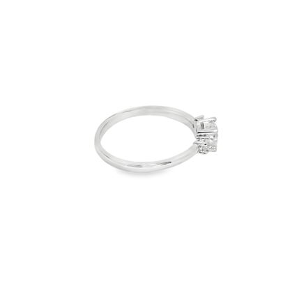 Anillo de compromiso.
