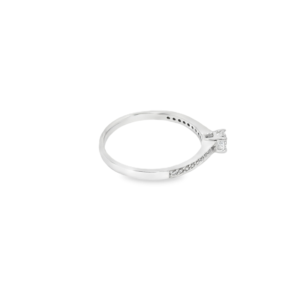 Anillo de compromiso.