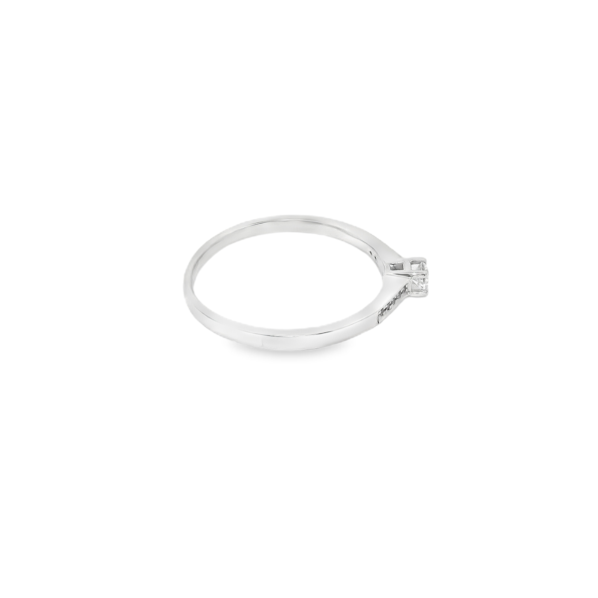 Anillo de compromiso.