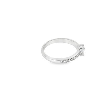 Anillo de compromiso.