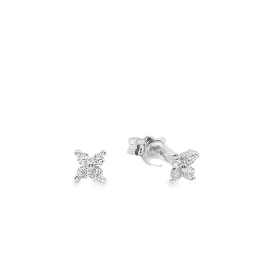 Pendientes cortos