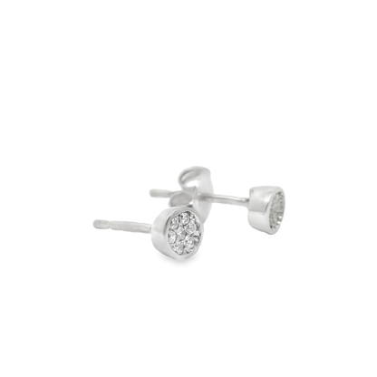 Pendientes cortos