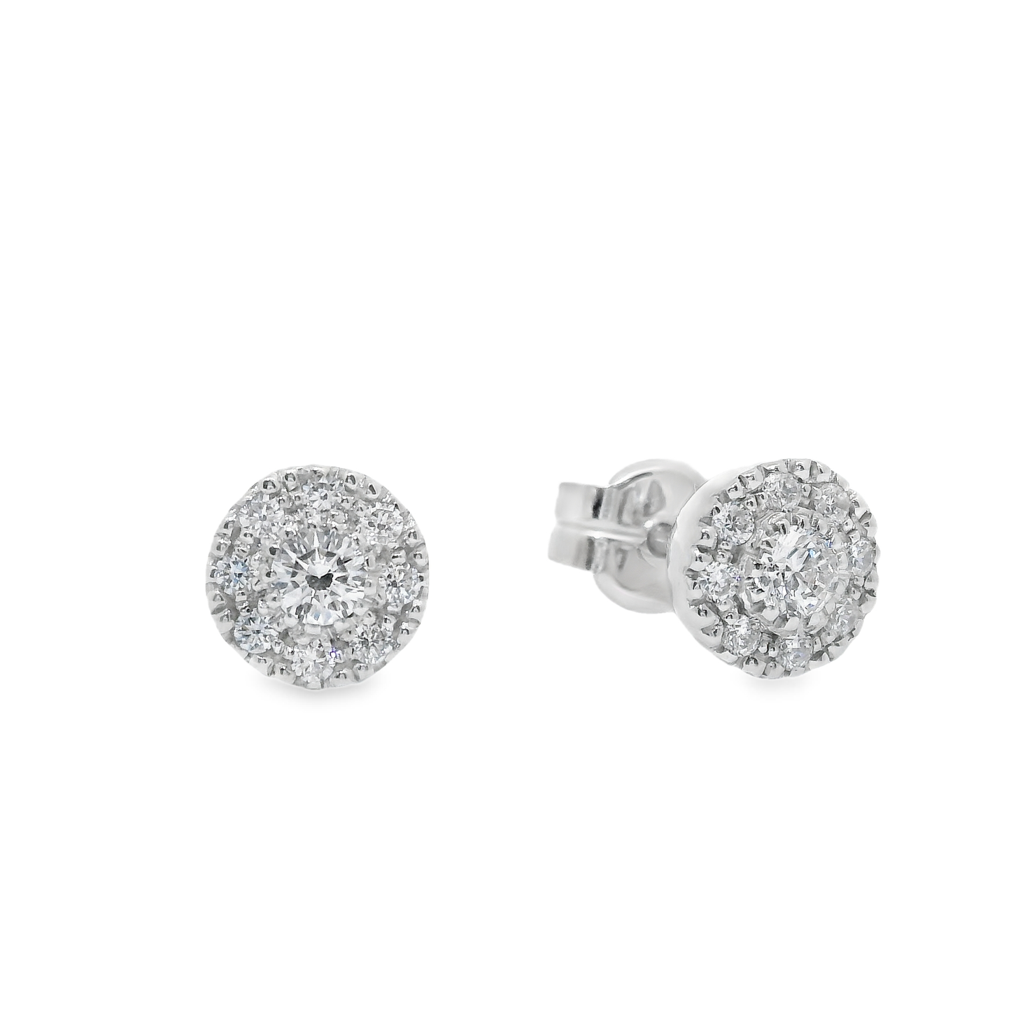 Pendientes cortos.