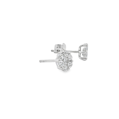 Pendientes cortos.