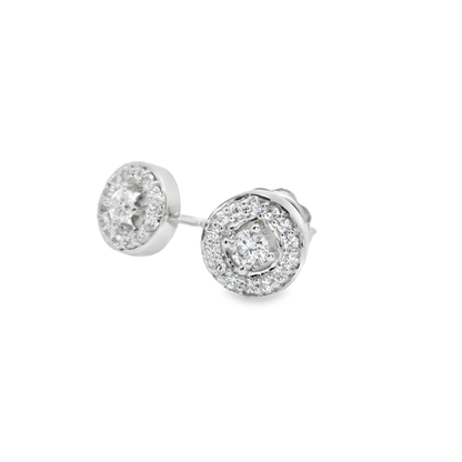 Pendientes cortos.
