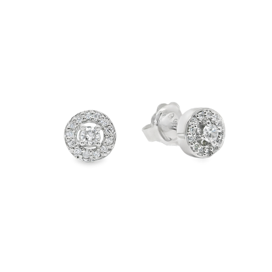 Pendientes cortos.