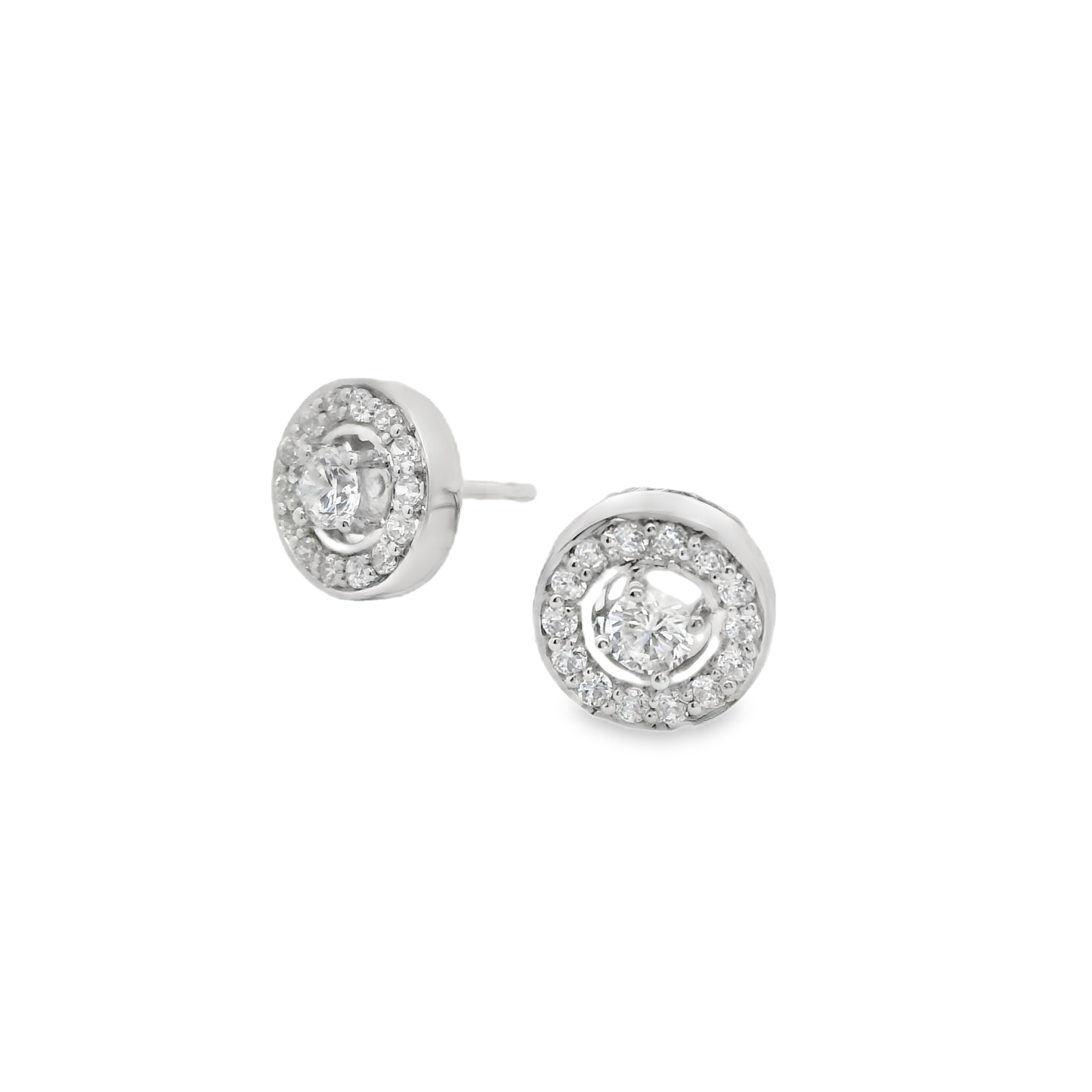 Pendientes cortos.