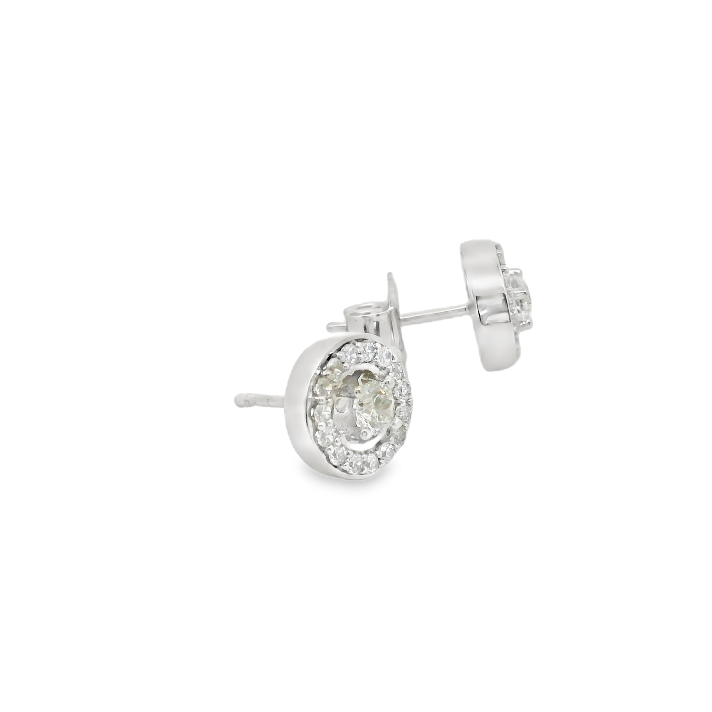 Pendientes cortos.