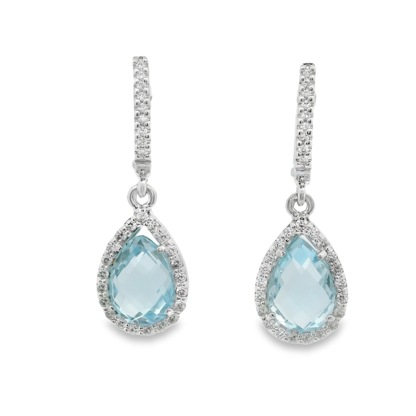 Pendientes de color.