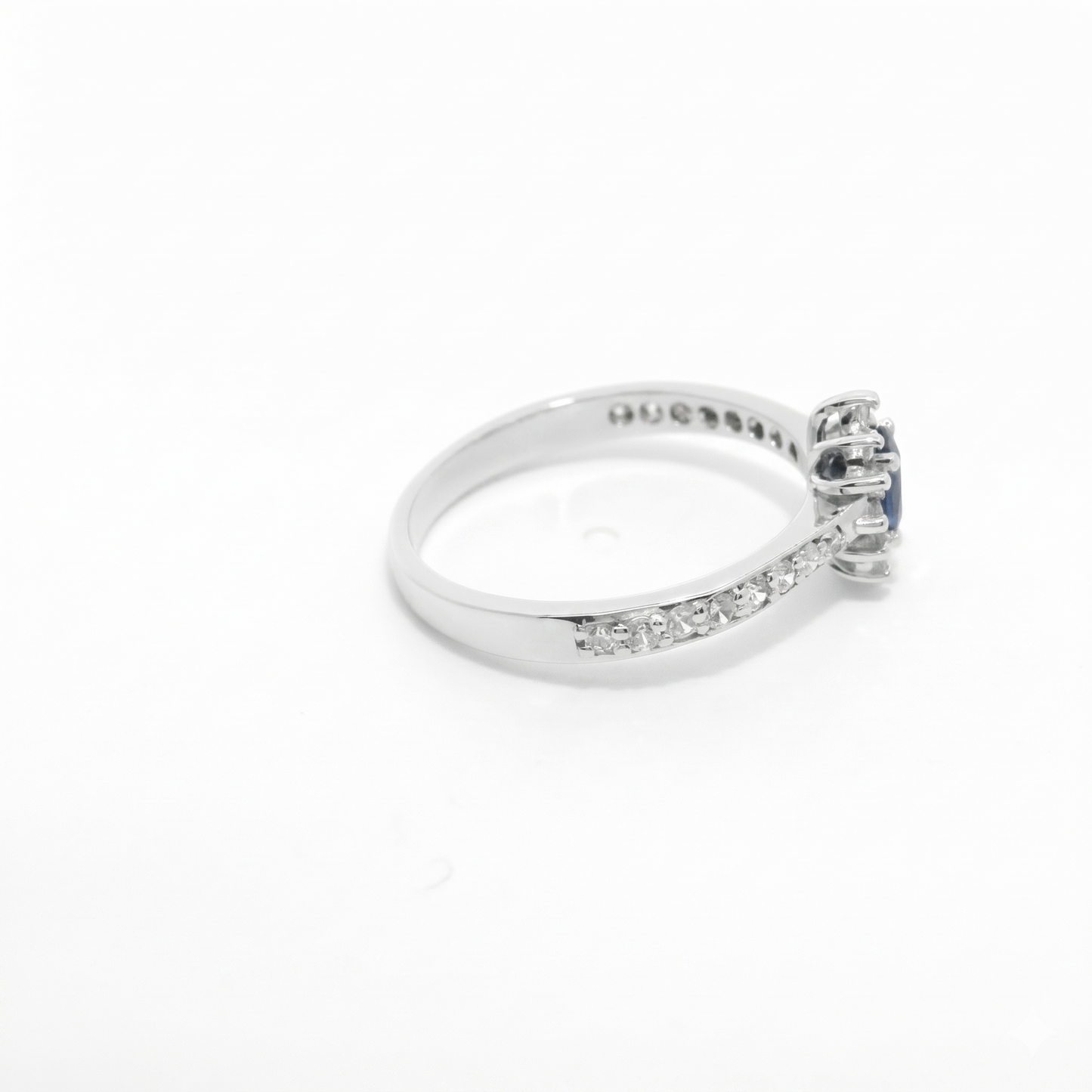 Anillo de color.