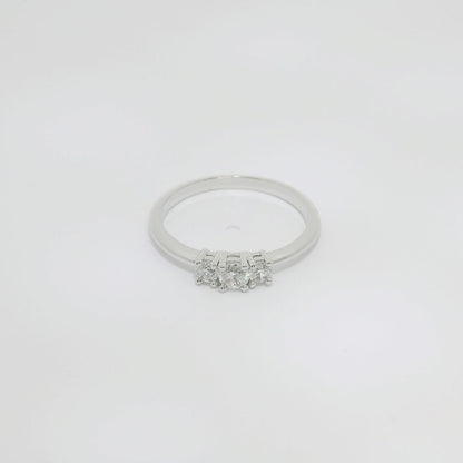 Anillo de compromiso.