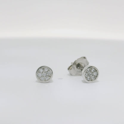 Pendientes cortos